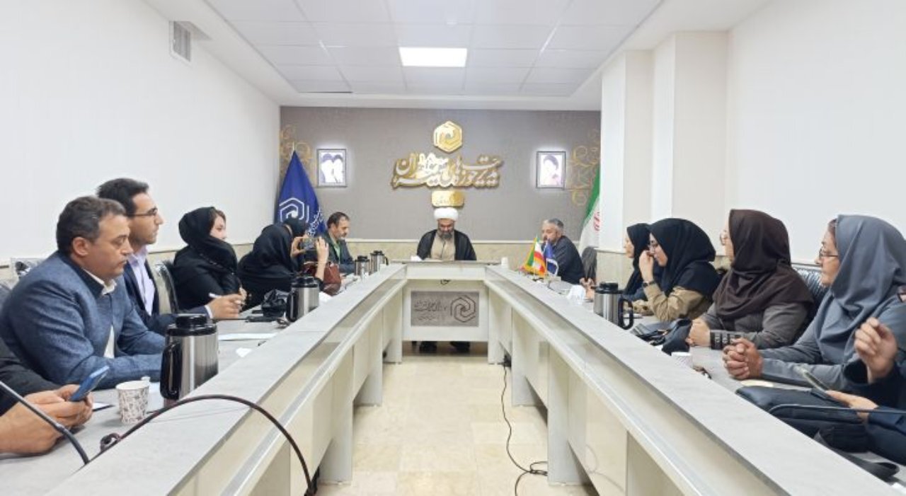 بانوی کُرد الگویی برای زن تراز ایرانی ـ اسلامی است
