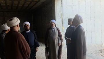 تصاویر/ بازدید رئیس مرکز خدمات حوزه های علمیه از پروژه ساختمان اداری مرکز خدمات استان سمنان