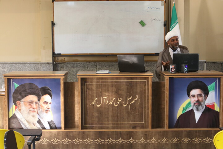 تصاویر/ کارگاه فن خطابه، منبر و تبلیغ در همدان