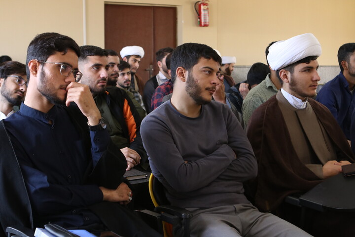 تصاویر/ کارگاه فن خطابه، منبر و تبلیغ در همدان
