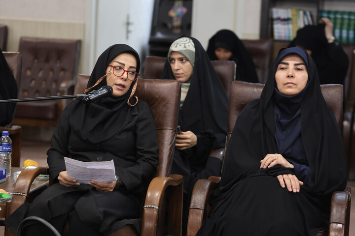 تصاویر / رونمایی از پوستر الونددخت