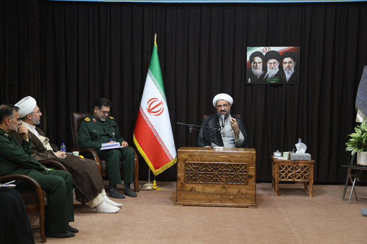 تصاویر / رونمایی از پوستر الونددخت