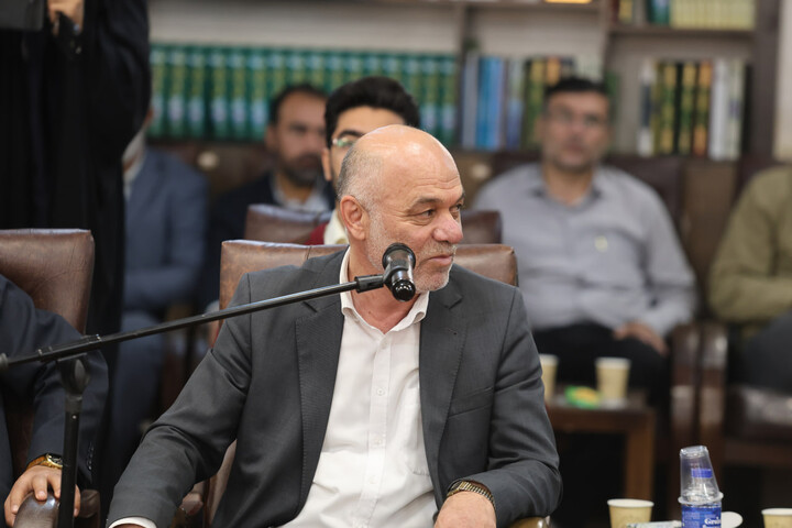 تصاویر / دیدار مدیرکل ورزش جوانان استان همدان با نماینده ولی فقیه در استان