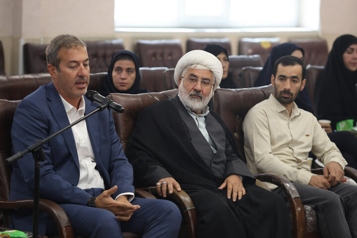 تصاویر / دیدار مدیرکل ورزش جوانان استان همدان با نماینده ولی فقیه در استان