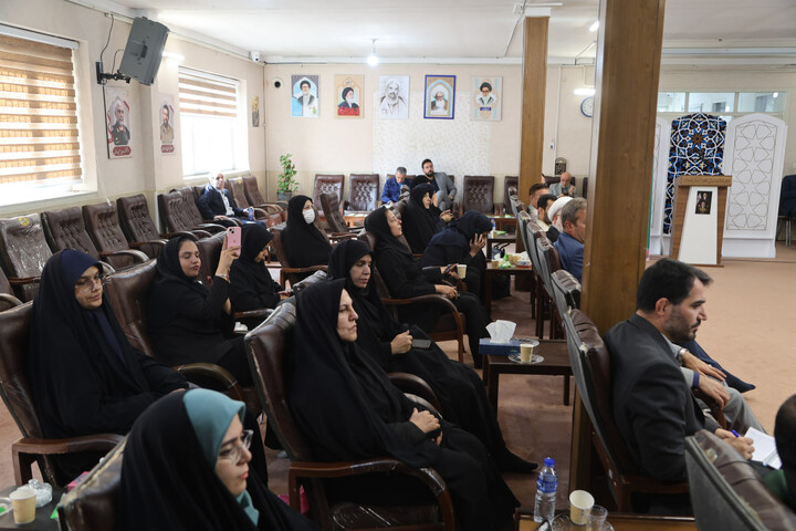 تصاویر / دیدار مدیرکل ورزش جوانان استان همدان با نماینده ولی فقیه در استان