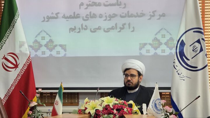 تصاویر/ رئیس مرکز خدمات حوزه‌های علمیه در دیدار جمعی از مدیران ، اساتید و طلاب و روحانیون جهادی برادر و خواهر استان سمنان