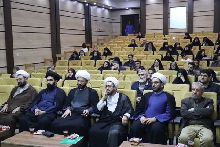 تصاویر/ همایش خانواده مهدوی در مدرسه علمیه شهید امام خامنه ای ارومیه