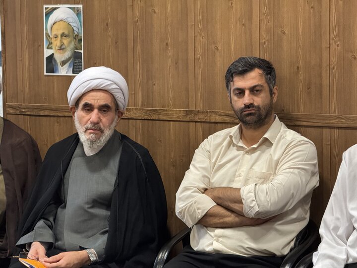 تصاویر/ نشست مدیر و معاونین حوزه علمیه استان گیلان با مدرسه علمیه مهدویه رشت