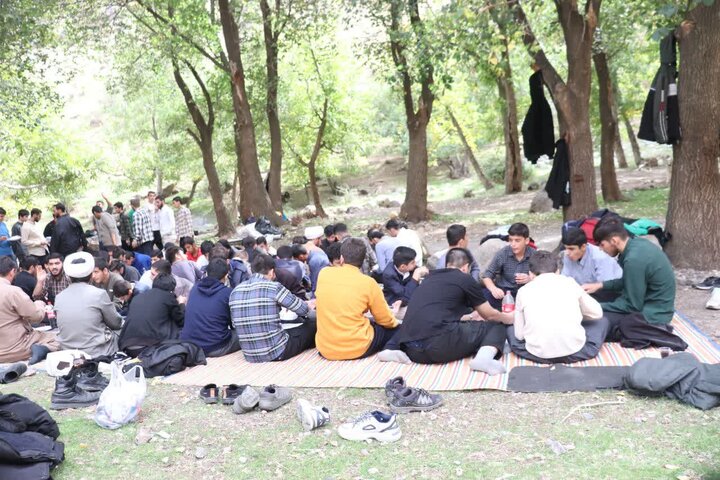 تصاویر/ اردوی یک روزه اساتید و طلاب مدرسه علمیه شهید امام خامنه ای ارومیه