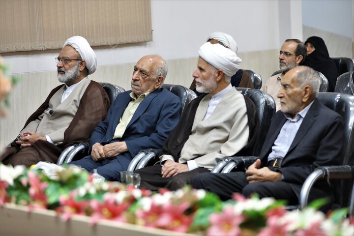تصاویر/ آیین افتتاحیه دفتر خبری حوزه علمیه خواهران استان یزد
