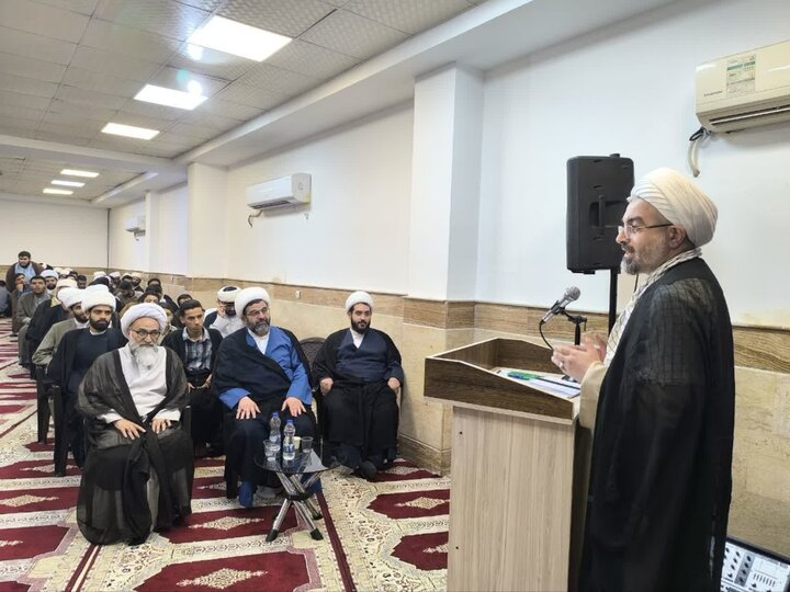 تصاویر/دیدار مدیر حوزه علمیه خوزستان با طلاب مدرسه علمیه الغدیر اهواز