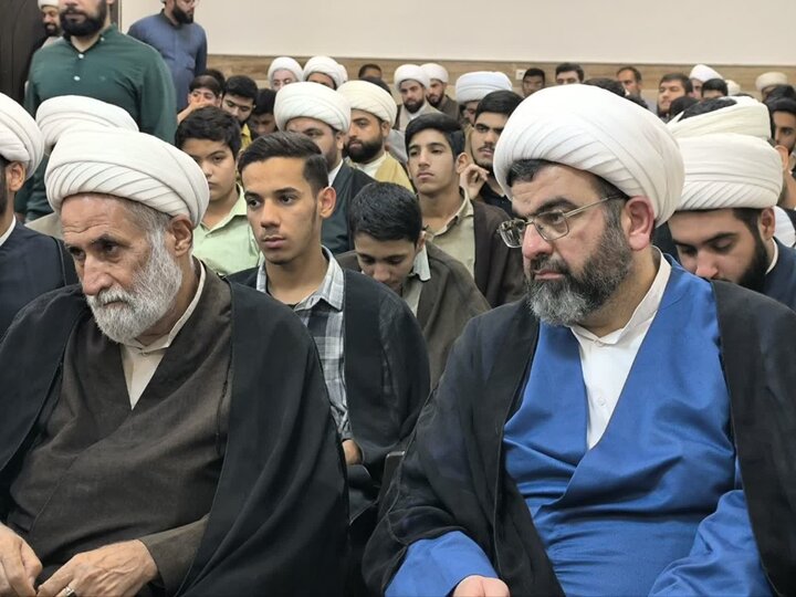 تصاویر/دیدار مدیر حوزه علمیه خوزستان با طلاب مدرسه علمیه الغدیر اهواز