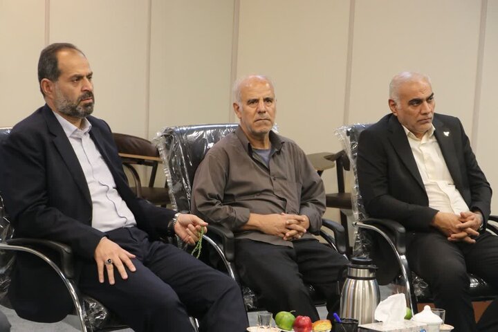 تصاویر/ جلسه شورای هماهنگی تبلیغات اسلامی شهرستان پیشوا به جهت برنامه‌ریزی ایام الله ۱۳ آبان