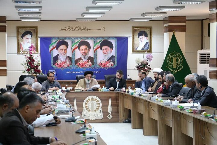 تصاویر/ برگزاری جلسه ستاد بزرگداشت یوم‌الله ۱۳ آبان در ورامین