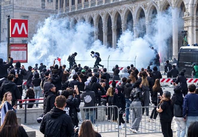 France Faces One of Its Deepest Crises as Violent Unrest Spreads to Italy and Albania