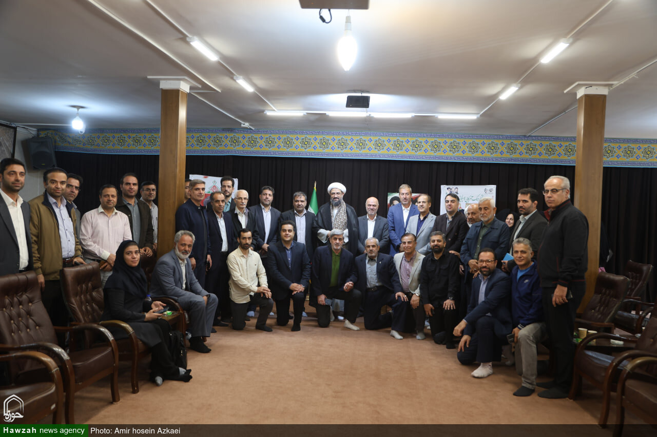 تصاویر / دیدار مدیرکل ورزش جوانان استان همدان با نماینده ولی فقیه در استان