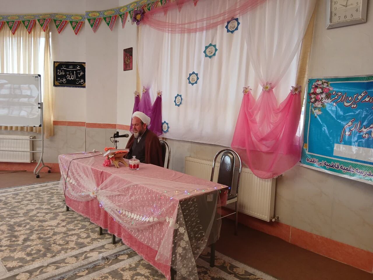 طلبگی شغل نیست، سبک زندگی است