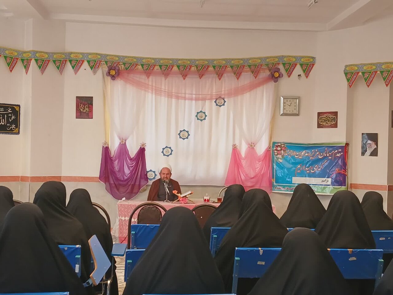طلبگی شغل نیست، سبک زندگی است