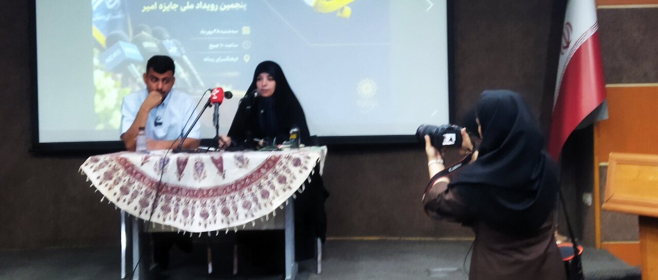 معرفی جهادگران در حوزه های مختلف به ملت مبعوث ایران / خدمت تمام نشدنی گروه های جهادی در مناطق محروم