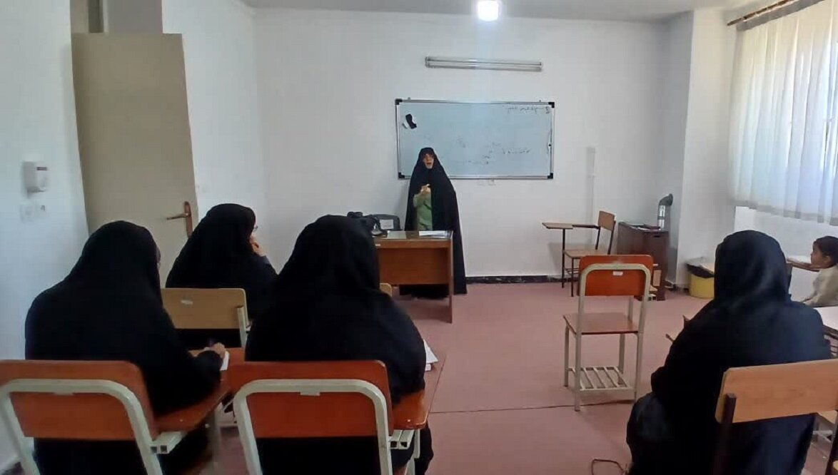 کارگاه «روش تدوین مقالات پایانی» در شاهرود برگزار شد