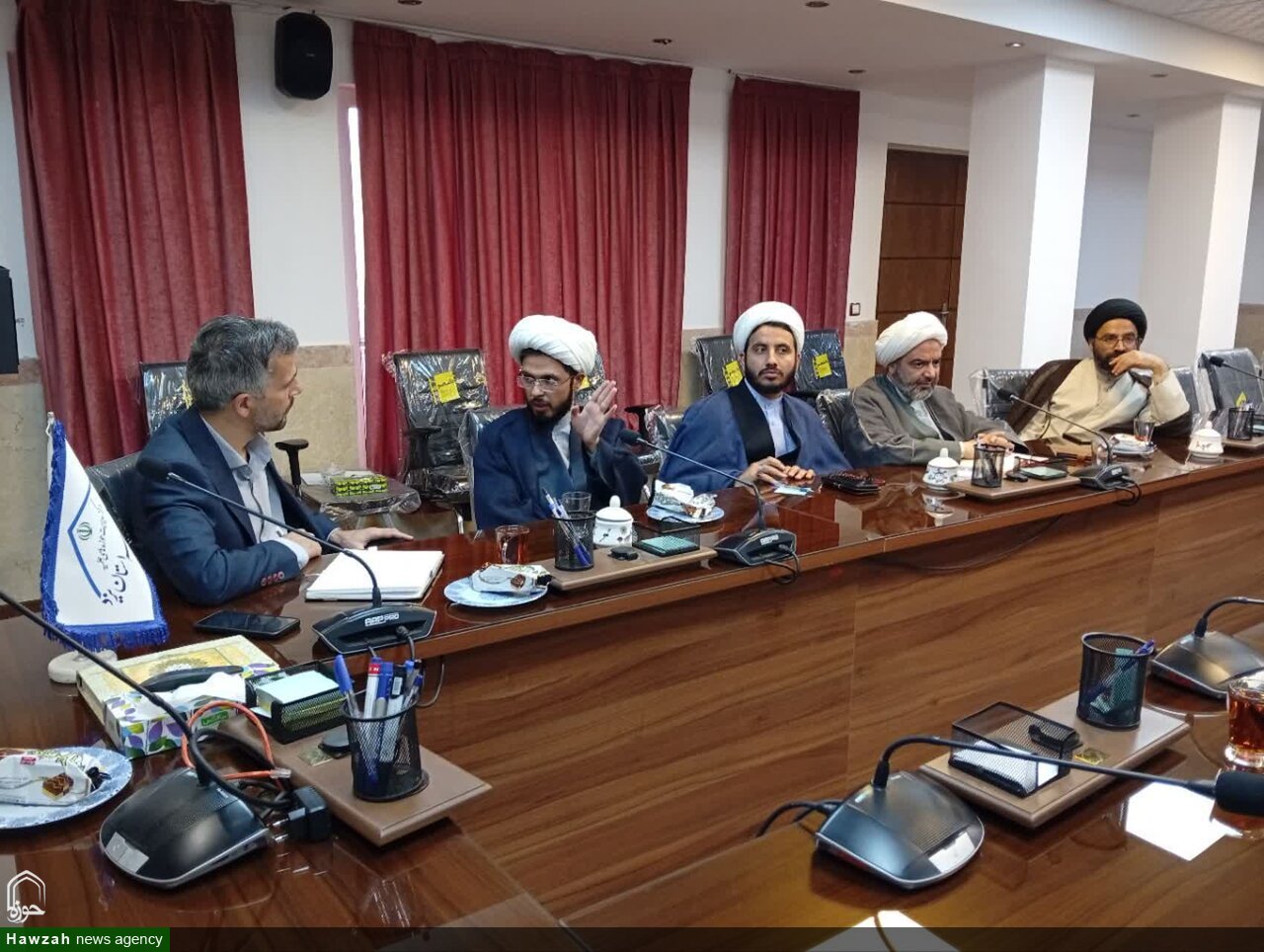نشست هماهنگی معاون منابع انسانی و پشتیبانی حوزه علمیه استان و معاونان اجرایی مدارس علمیه شهرستان یزد