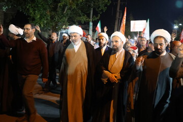 تصاویر/ حضور معاون تبلیغ و امور فرهنگی حوزه‌های علمیه در اجتماع شبانه شهرکرد