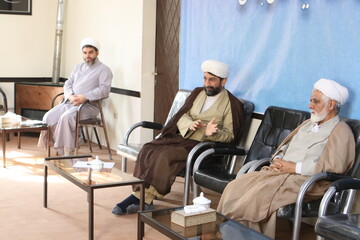 تصاویر/ جلسه مدیر امور اساتید حوزه های علمیه با ممتحنین حوزه علمیه همدان