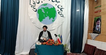 معرفت مهدوی گذار از علاقه به عمل و تبدیل امام به محوریت زندگی است