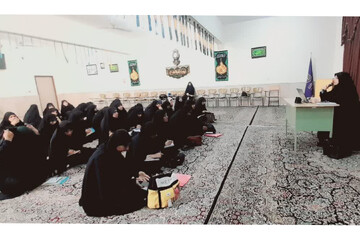 تصاویر/ نشست فرهنگی در مدرسه علمیه الزهرا (س) جیرفت