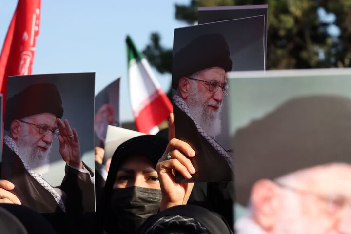تصاویر/هم اکنون رزمایش بزرگ ۵۰ هزار نفری جان‌فدای ایران در اراک