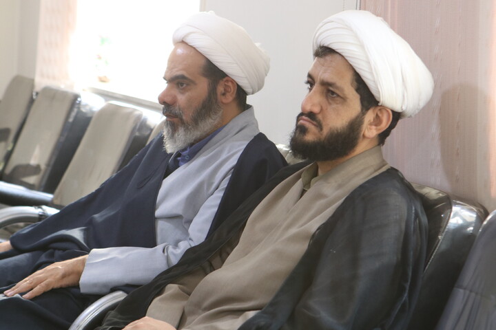تصاویر/ جلسه مسئول اساتید حوزه های علمیه با ممتحنین حوزه علمیه همدان
