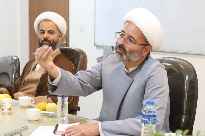 تصاویر/ جلسه معاون آموزش حوزه های علمیه با شورای معاونین حوزه علمیه همدان