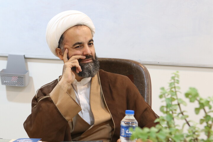 تصاویر/ جلسه معاون آموزش حوزه های علمیه با شورای معاونین حوزه علمیه همدان