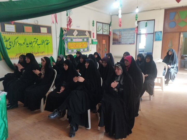 تصاویر/ مراسم جشن ولادت حضرت زینب (س) در مدرسه علمیه فاطمیه بردسیر
