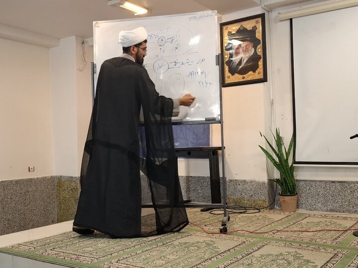 تصاویر/ جلسه ماهیانه مربیان طرح امین به میزبانی مدرسه علمیه تخصصی حضرت زینب کبری(س) رفسنجان
