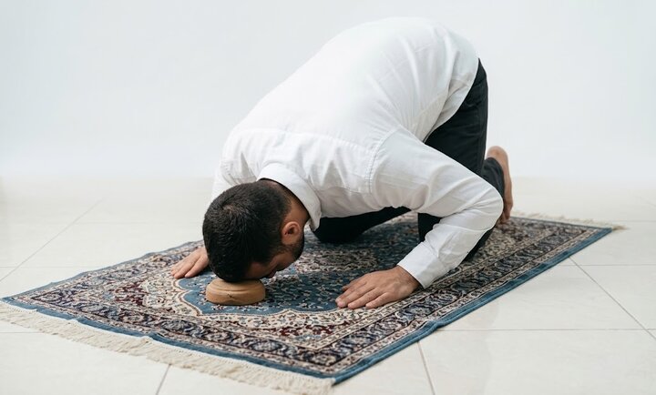احکام شرعی | سجده بر کاشی و سرامیک