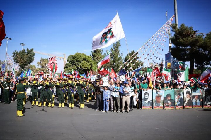تصاویر/رزمایش سراسری رزمایش ۵۰ هزار نفری جانفدایان ایران در اراک