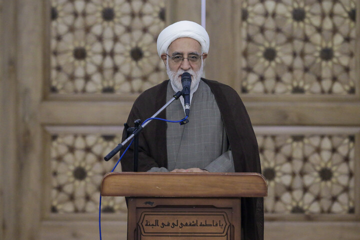آیین غبارروبی حرم حضرت معصومه (س) مراسم تجلیل از خانواده‌های معظم شهدای روحانی و طلبه جنگ‌های تحمیلی دوم و سوم
