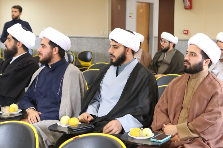 تصاویر/ جلسه معاون آموزش حوزه های علمیه با مدیران و معاونان مدارس علمیه همدان