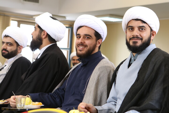 تصاویر/ جلسه معاون آموزش حوزه های علمیه با مدیران و معاونان مدارس علمیه همدان