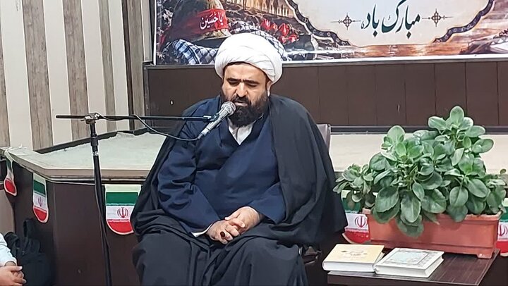 تصاویر/ برگزاری درس اخلاق با سخنرانی امام جمعه شهرستان قدس در مدرسه علمیه امام جعفر صادق(ع) شهریار