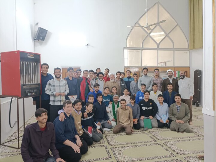 تصاویر / برگزاری نشست انگیزشی در مدرسه علمیه ولیعصر(عج)سامن