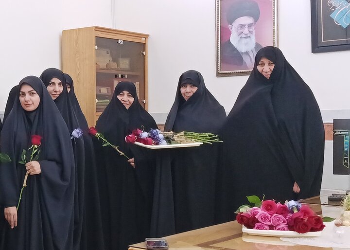 دیدار مدیر جامعه‌الزهرا سلام‌الله‌علیها با مسئولان و مربیان ورزشگاه شهیده سیاری