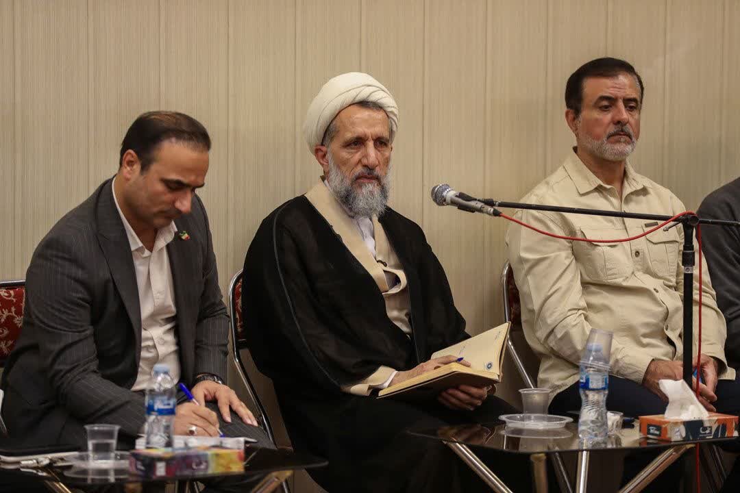 تصاویر / حضور امام جمعه قزوین در جمع  پیشکسوتان و قهرمانان ورزشی استان قزوین