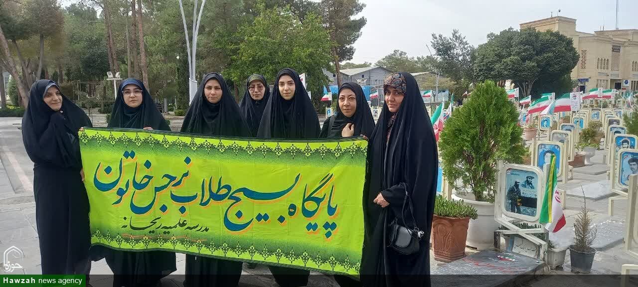 تربیت طلاب متخصص باید متناسب با نیازهای جامعه و بهویژه بانوان باشد