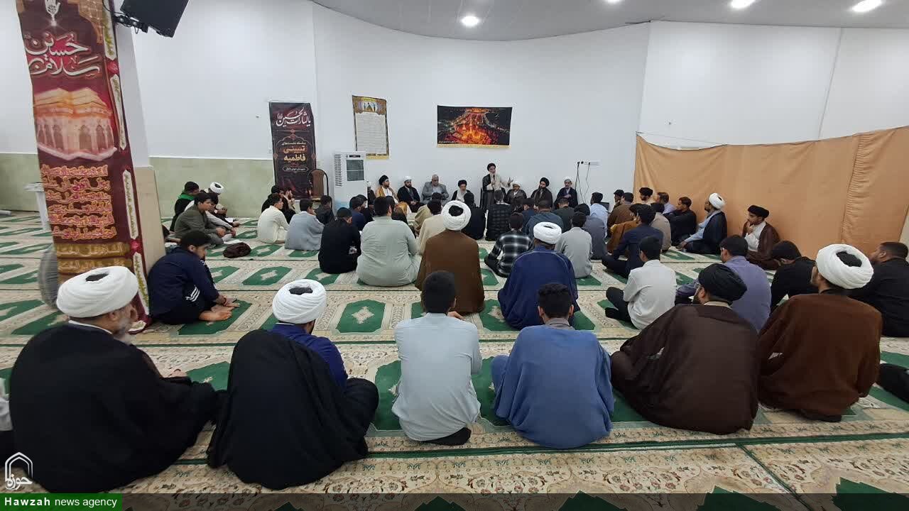 نشست درس اخلاق در حوزه علمیه شوش