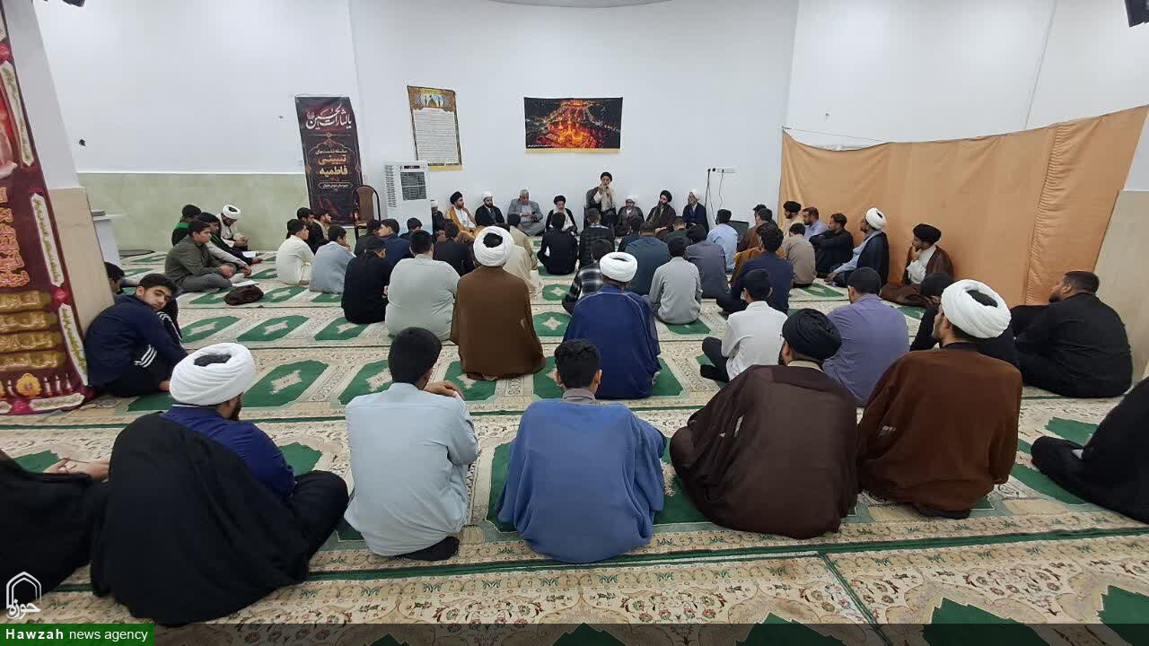 نشست درس اخلاق در حوزه علمیه شوش