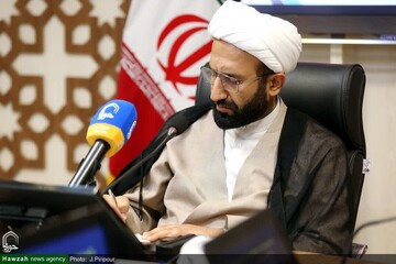 تقدیر معاون حوزه‌های علمیه کشور از اقدام وزیر علوم / ایران پرچمدار کرامت زن مسلمان است