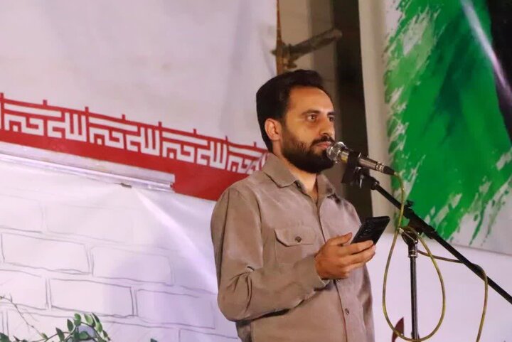 تصاویر / اجتماع مردم قزوین وپرچم گردانی در ایستگاه دویست وسی وهفتم