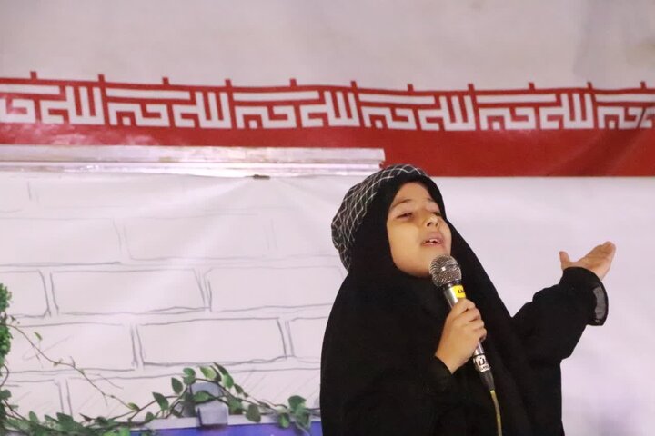 تصاویر / اجتماع مردم قزوین وپرچم گردانی در ایستگاه دویست وسی وهفتم